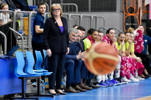 Kam v pátek 8. března 2019 za sportem: Hurá na fotbal i na jedenáct hokejových stadionů Kam v pátek 8. března 2019 za sportem: Hurá na fotbal i na jedenáct hokejových stadionů