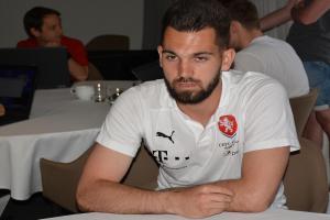 Fotbalový brankář Tomáš Koubek přestoupil do Augsburgu, kde podepsal smlouvu na 5 let Fotbalový brankář Tomáš Koubek přestoupil do Augsburgu, kde podepsal smlouvu na 5 let