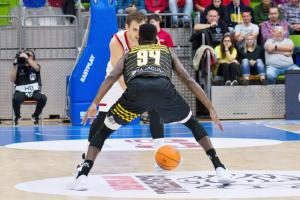Série 38 utkání bez porážky a neporazitelnost v Lize mistrů pro basketbalisty Nymburka skončila Série 38 utkání bez porážky a neporazitelnost v Lize mistrů pro basketbalisty Nymburka skončila