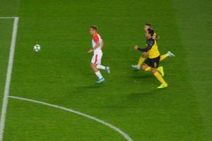 Krutá zkušenost z Ligy mistrů: Slavia Praha - Borussia Dortmund 0:2 Krutá zkušenost z Ligy mistrů: Slavia Praha - Borussia Dortmund 0:2
