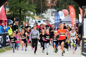 Veslař Chalupa přišel na Lipně přes vodu, aby se rozběhl na závěr Lipno Sport Festu Veslař Chalupa přišel na Lipně přes vodu, aby se rozběhl na závěr Lipno Sport Festu