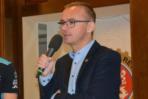 Autoklub ČR vyzývá MŠMT k urychlenému vyplacení letošních dotací. Klubům hrozí krach