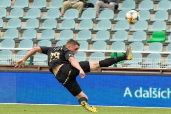 Kam v pátek 22. ledna 2021 za sportem? Na fotbal, hokej, basketbal, lyžování, biatlon, házenou