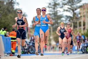 Triatlonistka Petra Kuříková na ME v Kazani ve sprintu získala stříbro a Čelůstka skončil čtvrtý Triatlonistka Petra Kuříková na ME v Kazani ve sprintu získala stříbro a Čelůstka skončil čtvrtý