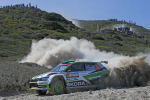 Na Rally Italia Sardegna 2018 budou kroužit i vozy značky Škoda