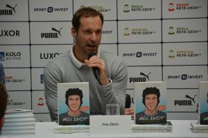 Petr Čech byl v Chelsea jmenován poradcem sportovního a technického úseku Petr Čech byl v Chelsea jmenován poradcem sportovního a technického úseku