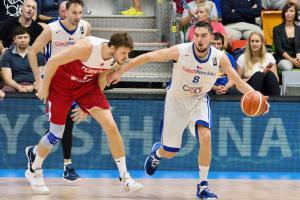 Čeští basketbalisté prohráli v přípravě počtvrté za sebou, tentokrát s Tureckem 66:67 Čeští basketbalisté prohráli v přípravě počtvrté za sebou, tentokrát s Tureckem 66:67