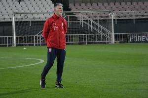 Trenér českých fotbalistů Jaroslav Šilhavý věří, že se jeho svěřenci otřepou. Anglie-Česko 5:0 Trenér českých fotbalistů Jaroslav Šilhavý věří, že se jeho svěřenci otřepou. Anglie-Česko 5:0