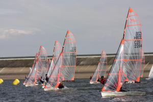 Čtyři Mistrovství Česka čtyř tříd Laser, Evropa, Laser 4.7 a 29er v Nechranicích trvala jeden den Čtyři Mistrovství Česka čtyř tříd Laser, Evropa, Laser 4.7 a 29er v Nechranicích trvala jeden den