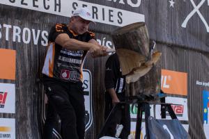 Martin Komárek je nejlepší sportovním dřevorubcem v Česku v soutěži STIHL TIMBERSPORTS