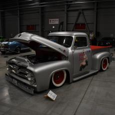 I s takto vymalovaným vozem lze vyjet a poutat pozornost ...