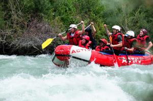 Za adrenalinem na raftu