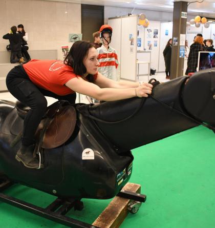 Střední školy na veletrhu Schola Pragensis lákaly také na možnosti středoškoláků sportovat