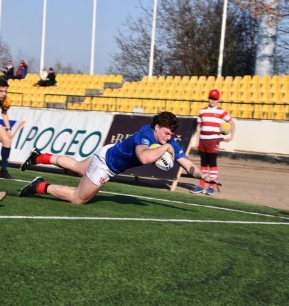 Kam 15. listopadu 2025 za sportem?  Na fotbal, hokej, basketbal i na ragby