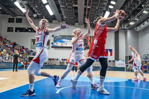 Bělorusko není Rusko, ale basketbalistky košíkovou tam hrát umí. Česko - Bělorusko 60:66