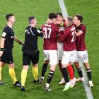 Přesně tři měsíce před Štědrým dnem fotbalisté diváky  pražského derby Slavie-Sparta neobdarovali žádnými zážitky