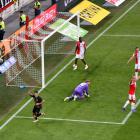Fotbalisté Slavie jsou po prvním kole v tabulce před Spartou i po duelu Slavia - Hradec Králové 2:2