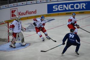Kam 14. prosince 2023 za sportem? Hurá na fotbal, hokej, volejbal, tenis a plavání tady a tam