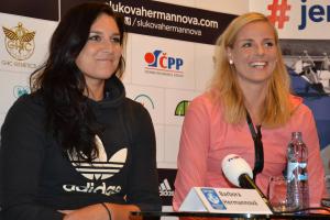 Plážové volejbalistky Markéta Sluková a Barbora Hermannová mohou ještě hrát na LOH v Riu