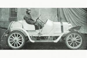 Automobil firmy Laurin&Klement zvítězil v závodech Petrohrad-Moskva
