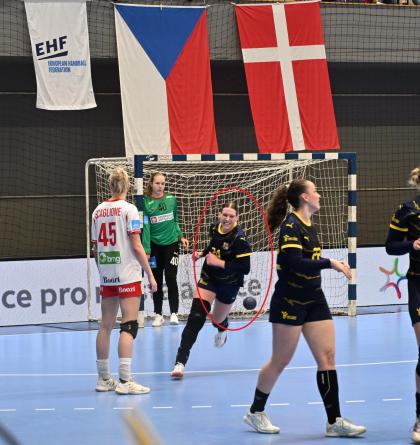 Házenkářky Dánska pomstily dánské fotbalisty vyřazené v Praze z MS ... Česko - Dánsko 20:30 v házené žen