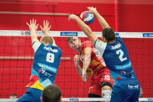 Kam v pondělí 4. října 2021 za sportem? Na tenis, futsal, volejbal, florbal nebo plochou dráhu