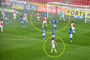 Sedmnáctiletý slávista Daniel Samek nahrál na první gól a druhý dal sám. Slavia - Baník 4:0