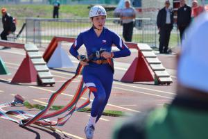 Dorost Česka v požárním sportu se neválí na pláži, ale válí při závodech v bulharské Varně na MS