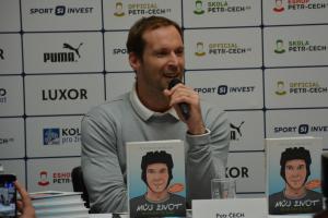 Co bude fotbalový brankář Petr Čech dělat, až nebude chytat? Bude trenérem, ale kde?
