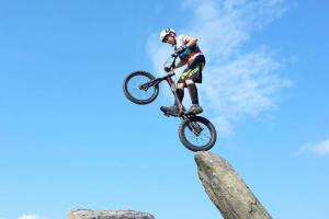 A vy jste kdo? Biketrialový mistr světa Tomáš Vepřek ovšem zatím jen v kategorii Benjamin