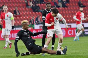 V Edenu nad Slavií Vyškov dokáže vyhrát jen v ragby. Fotbalisté narazili na vysokou školu fotbalu