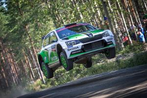 Auta značky ŠKODA slibně odstartovala do Finské rally