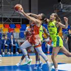 Utkání USK Praha – Tango Bourges 43:78 zaznamenané objektivy Miloše Březiny Utkání USK Praha – Tango Bourges 43:78 zaznamenané objektivy Miloše Březiny