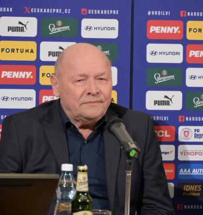Novým trenérem fotbalové reprezentace se stal poprvé bývalý brankář Miroslav Koubek