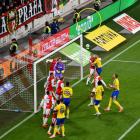Brankář Slavie Markovič ubránil v duelu se Zlínem nulu, jenže zlínský golman Dostál rovněž ... Slavia - Zlín 0:0