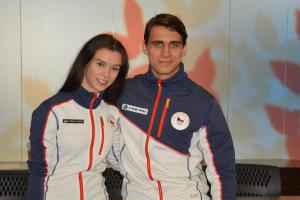 Nadějní olympionici krasobruslaři Dušková a Bidař trénují své nástupce na MS juniorů