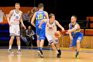 Basketbalisté USK s přehledem porazili borce z Jindřichova Hradce rozdílem 24 bodů