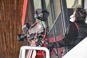 Ostrý obraz a čistý zvuk v neděli 24. října 2021 na ČT SPORT živě dostihy, cyklistika, hokej