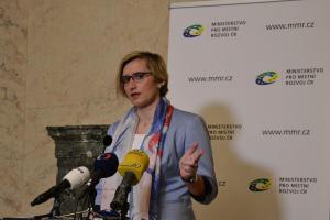 Ministryně Karla Šlechtová našla 100 milionů na modernizovaná hřiště a tělocvičny