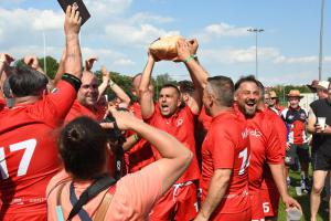 Víte, jak se rumunsky řekne šunka? Ragbisté GFP Rugby clubu to vědí, neboť ji v Praze vyhráli
