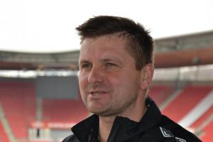 Fotbalovému trenérovi Dušanovi Uhrinovi mladšímu skončilo třetí působení u FK Mladá Boleslav