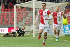 Kam v pátek 13. dubna 2018 za sportem? Na fotbalovou ligu nebo na hokej...