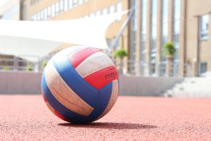 Hurá na Den otevřených dveří sportovních laboratoří Fakulty tělesné výchovy a sportu UK
