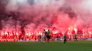 Podívejte se, jak fotbalisté Slavie zabránili borcům z Plzně v Edenu oslavovat mistrovský titul