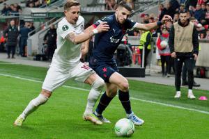 Podívejte se na obrázky Jiřího Růžičky z fotbalového utkání Slavia Praha - Kluž 0:1