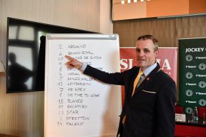 Na startu 132. Velké pardubické se Slavia pojišťovnou bude patnáct koní