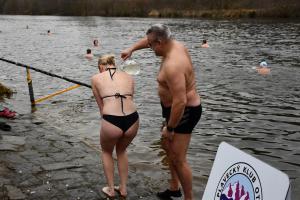 Kam 7. ledna 2024 za sportem? Hurá na hokej, tenis, basketbal, biatlon, lyžování, otužování tady i tam