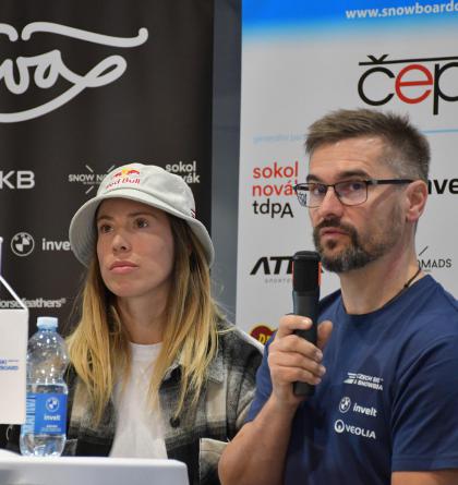 Snowboardcrossařka Eva Adamczyková se po mateřské přestávce vrátila na svahy