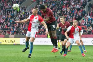 Podívejte se na obrázky z fotbalového pražského derby Slavia - Sparta 1:1