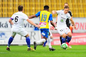 Cenný bod vybojovali Středočeši v deseti lidech. Teplice - Mladá Boleslav 1:1